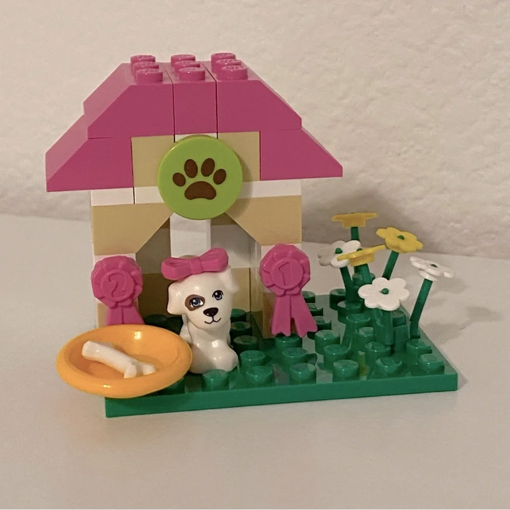 LEGO Friends #3934 Mia’s Puppy House 2012 Retired Set (Pre-Owned)